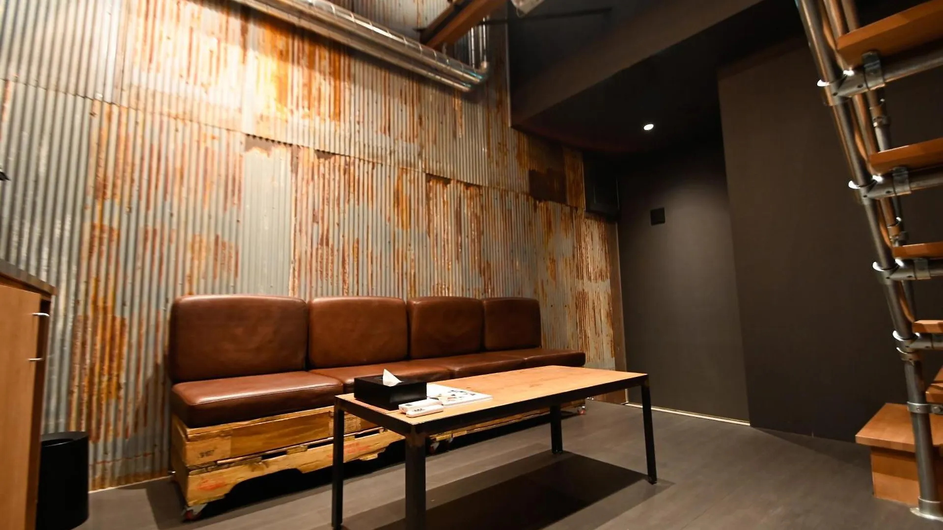 Sekai Hotel 布施 八尾市